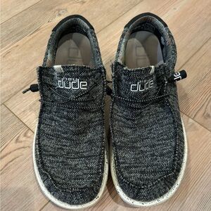 Hey Dude shoes size 11
